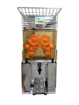JM30 Automatic Feed Citrus Juicer Self Serve Tap